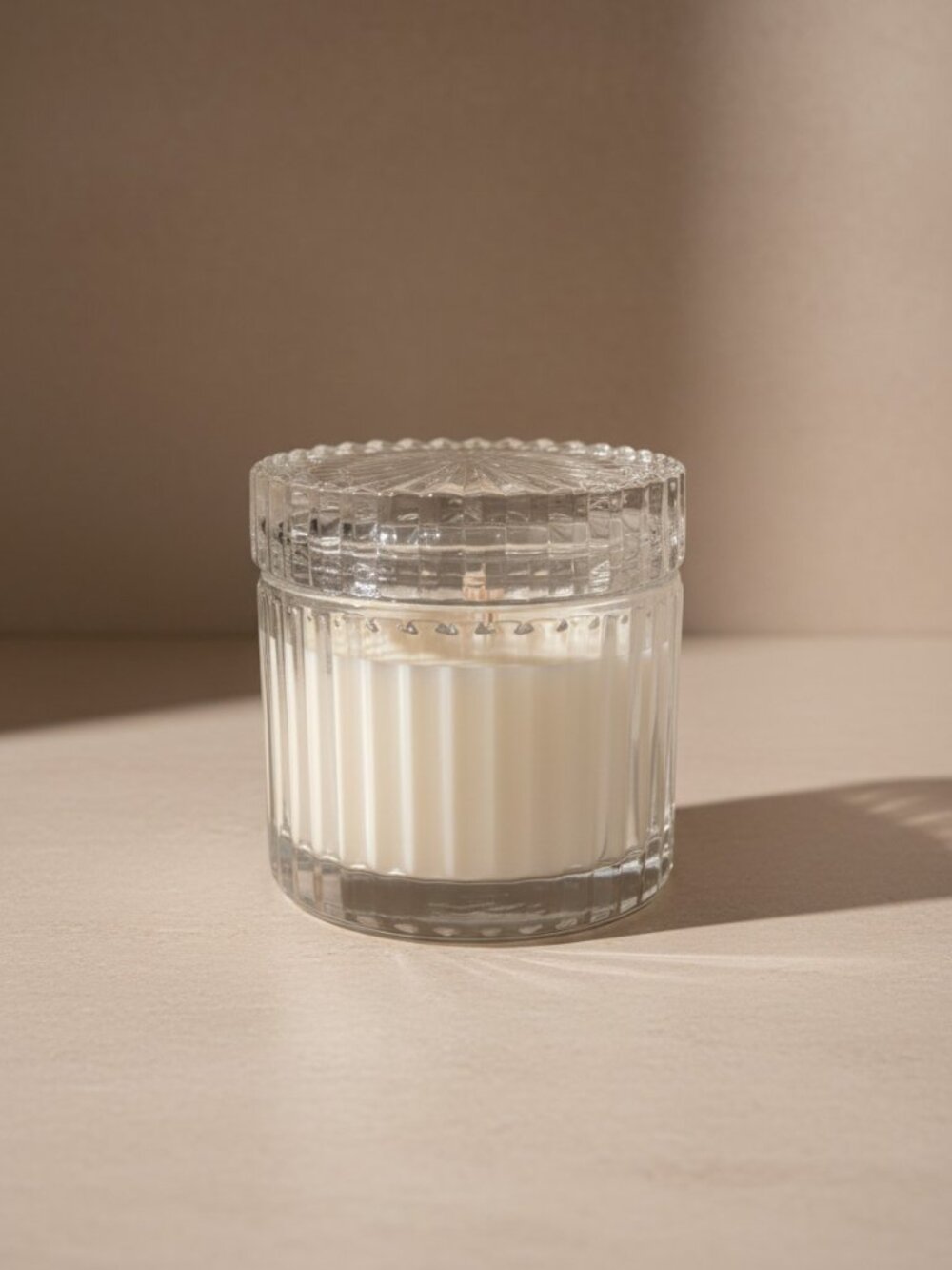 Leoben Co. Amber Saffron Candle Vegan Soy Wax blend 6 oz Clear glass